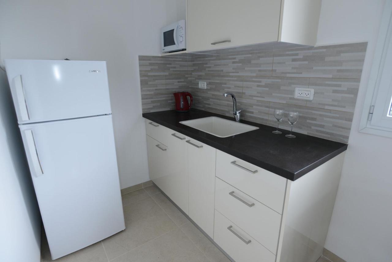 חיפה Olga Beach Apartment 28 מראה חיצוני תמונה