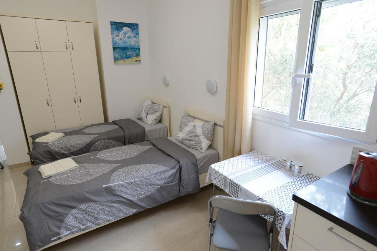 חיפה Olga Beach Apartment 28 מראה חיצוני תמונה