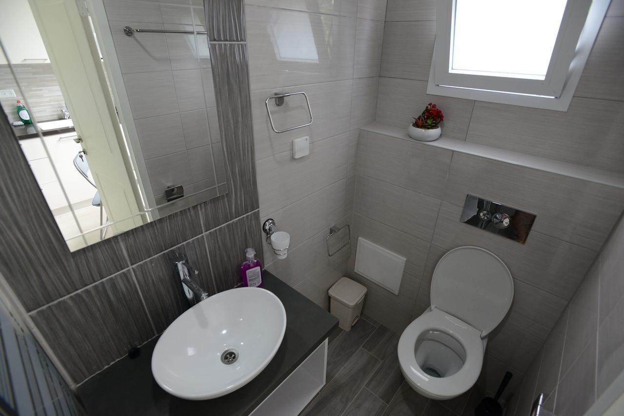 חיפה Olga Beach Apartment 28 מראה חיצוני תמונה